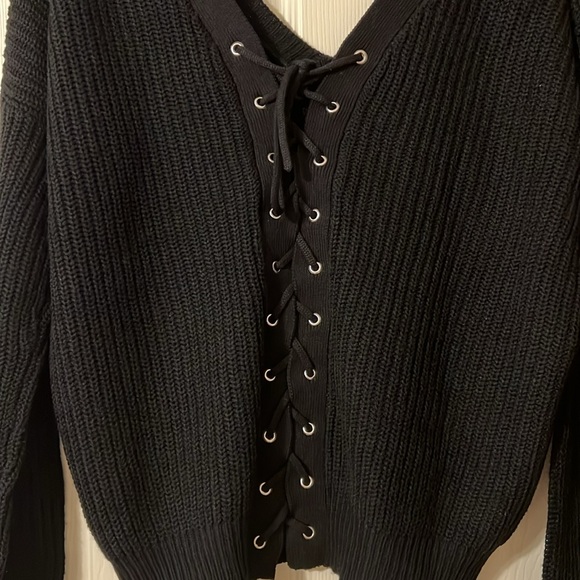 RD Style Back Ribbon Sweater - Picture 5 of 5